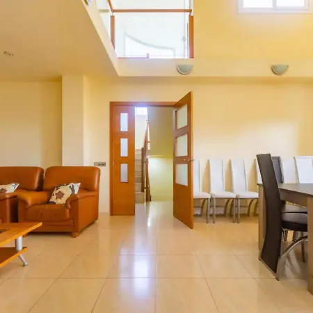 Sitges Ilusion 15 Minutes By Car From Sitges Sleeps 16 People Xxl Swimming Pool